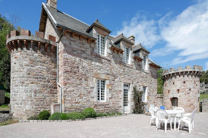 Maison de vacances pour 9 personnes, avec balcon et jardin à Erquy