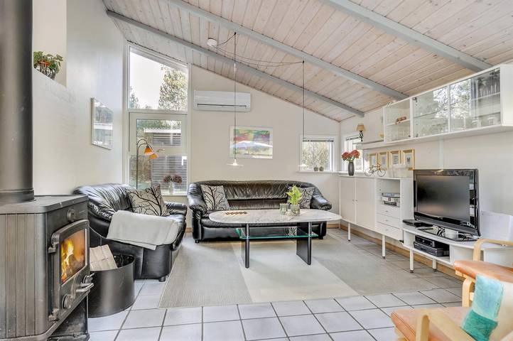 Stunning home in Hals w/ WiFi and 3 Bedrooms in Hou, Aalborg und Umgebung