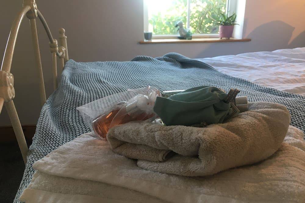 Ganze Wohnung, Apartment-Eigenes Badezimmer-Strassenblick in Strangford Lough