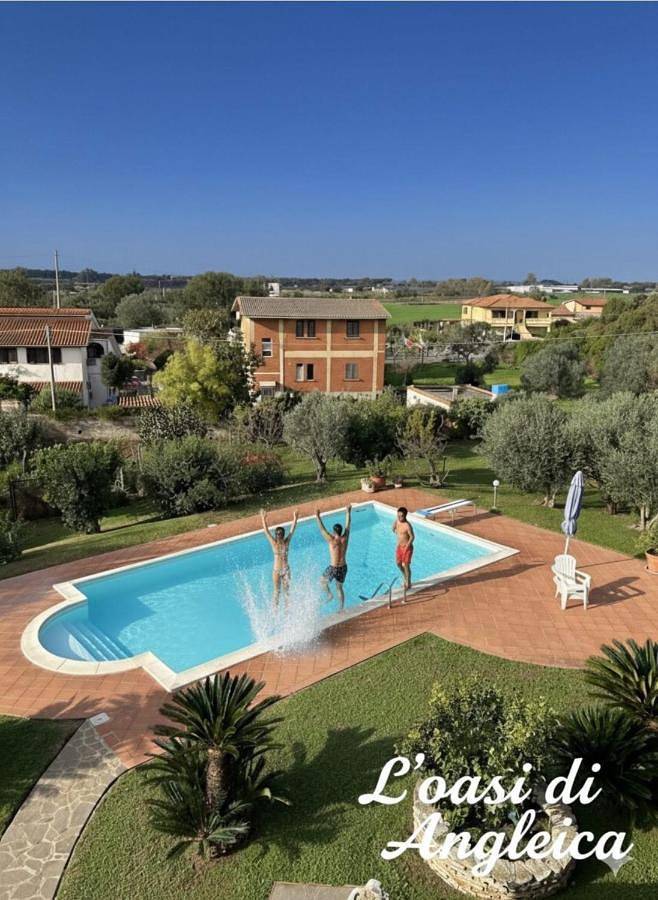 Casa vacanza per 8 persone, con giardino e piscina - 1