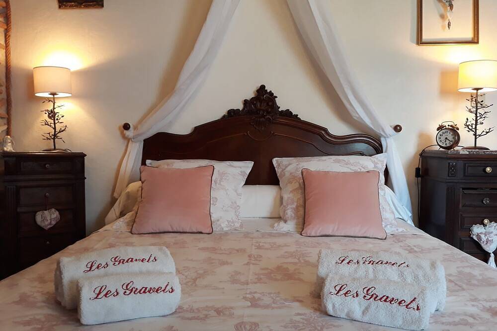 Gironde\" guest room, swimming pool and Nordic bath in Sigalens, Langon en omgeving