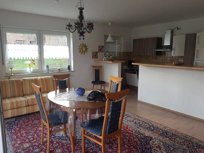 Ferienwohnung für 5 Personen, mit Terrasse und Garten sowie Ausblick