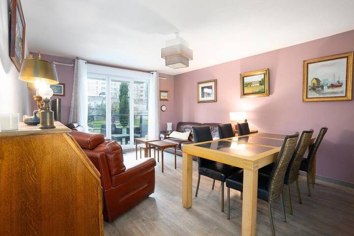 Gîte pour 4 personnes, avec balcon et piscine à Tassin-la-Demi-Lune - 2