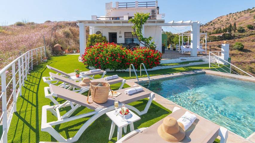 Villa für 10 Personen, mit Pool und Balkon/Terrasse in Torrox - 3