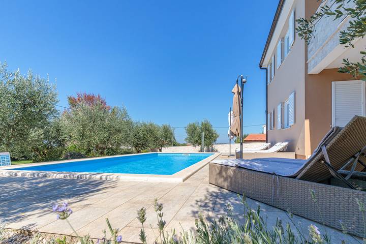 Ferienhaus mit Meerblick für 8 Personen, mit Pool und Garten in Istrien - 4