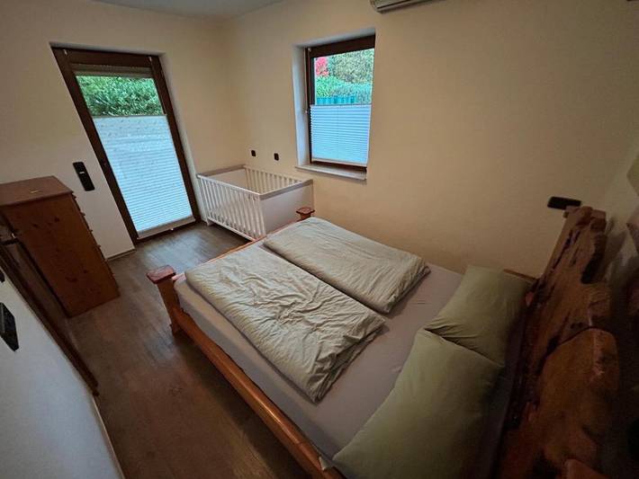 Ferienhaus für 6 Personen, mit Ausblick und Sauna sowie Garten und Pool, mit Haustier im Ahrtal - 2