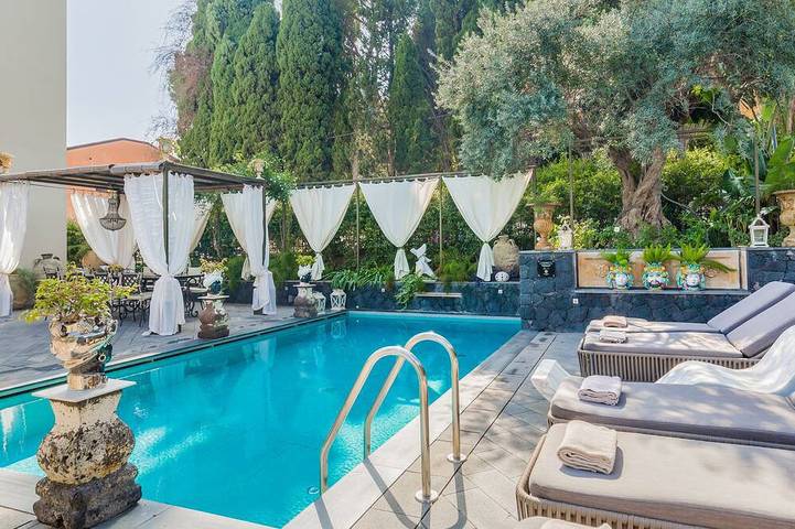 Villa pour 10 personnes, avec jardin et balcon à Taormina