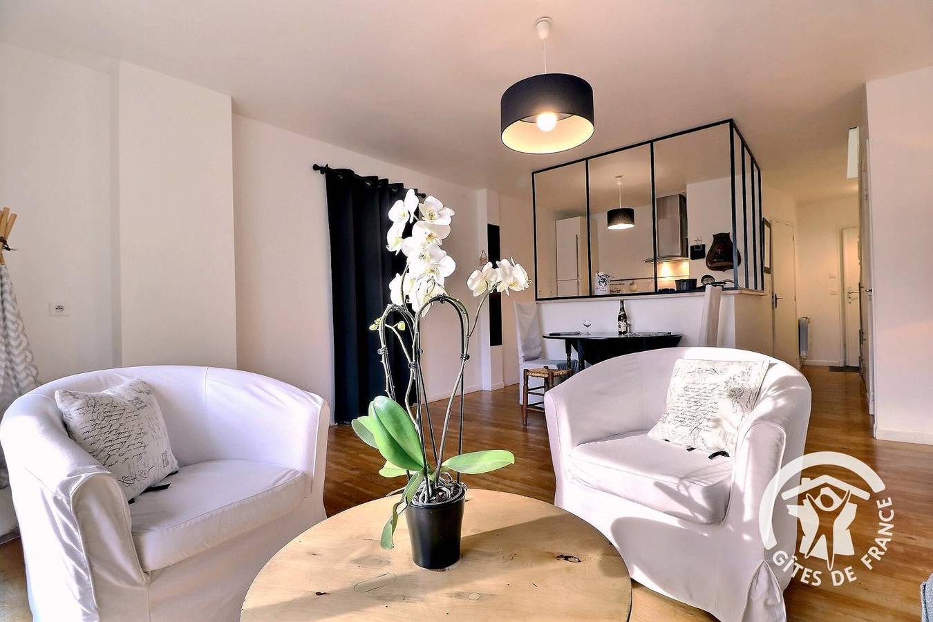 Les Cassis in Saint-Méloir-des-Ondes, Baie du Mont-Saint-Michel