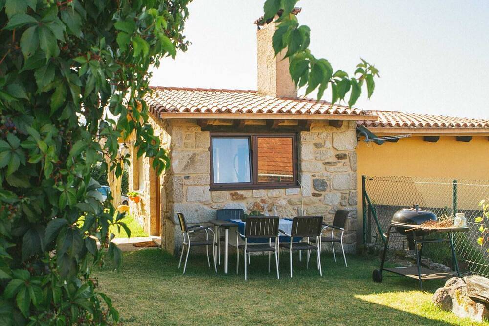 Homerez - Apt with pool in Pontevedra in Redondela, Pontevedra Province