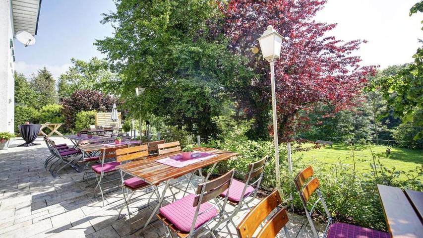 Landhaus am Rehwald - Doppelzimmer ohne Balkon in Schwäbisch Gmünd, Schwäbische Alb Radweg Region