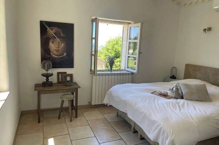 Rural bastide and outhouse with private pool in APT, Parque natural regional del Luberon