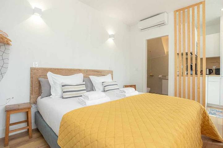 Entire apartment, Casas da Couraça - Almada in Almedina, Coimbra