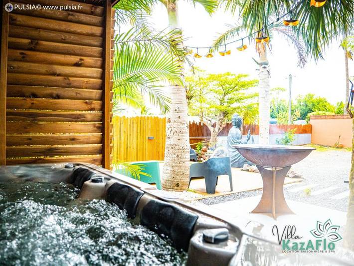 Location de vacances pour 7 personnes, avec jacuzzi et jardin ainsi que piscine et sauna dans Les Lianes - 4