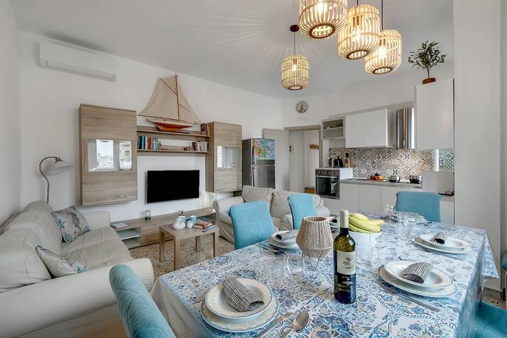 Gîte pour 8 personnes, avec vue sur l’océan et balcon, adapté aux familles à Monopoli - 4