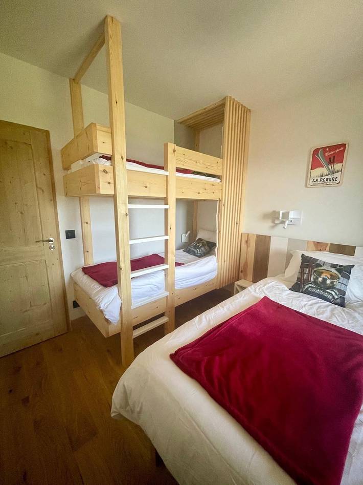 Holiday apartment for 10 people, with balcony - 1