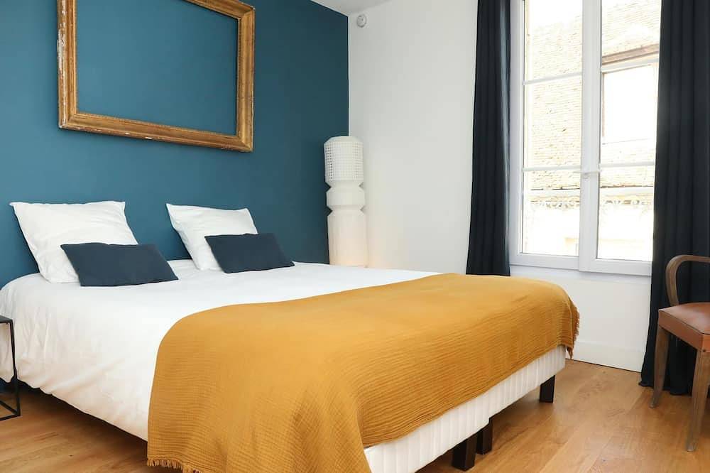 Entire apartment, Lavarande Suite In the Heart of Senlis in Senlis, Oise