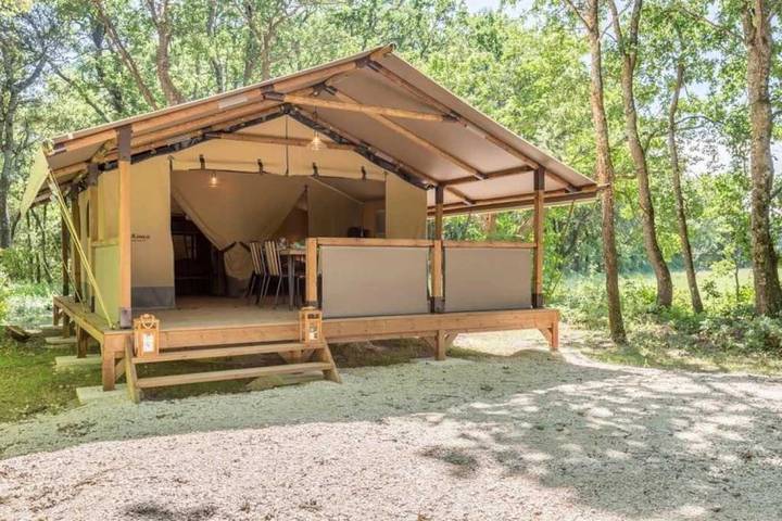 Tente pour 5 personnes, avec bassin pour enfant dans le Var - 3