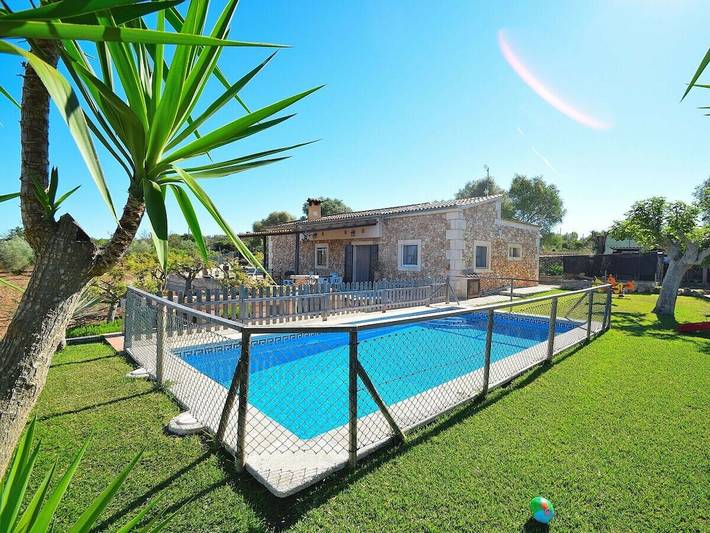 Casa rural para 4 personas, con piscina y terraza - 1