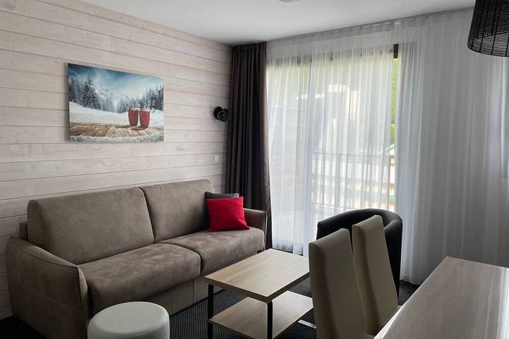 Apartamento entero, Gourette: Estudio para 4 pers. con terraza, cerca de pistas in Gourette, Eaux-Bonnes