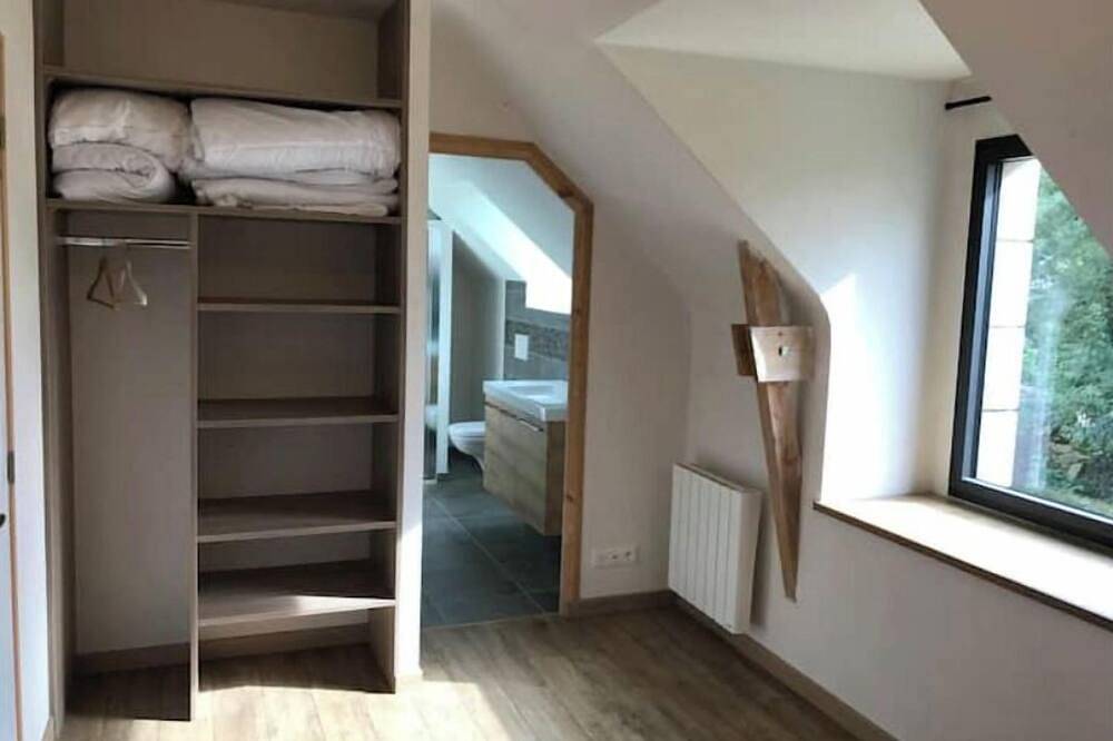 Longère Jardin Pisicne et vue - Logement 2 in Locoal-Mendon, Côte des Mégalithes