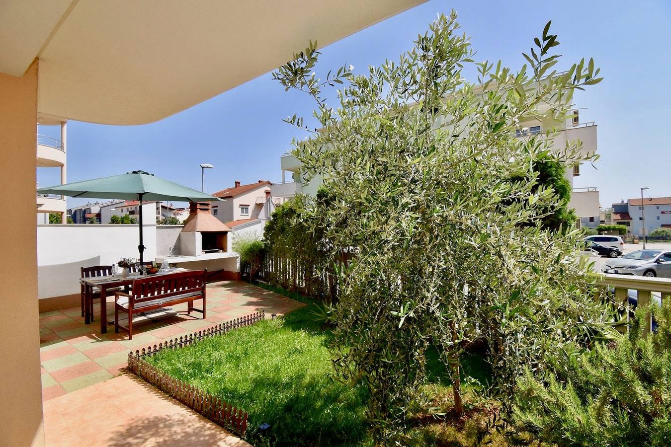 Appartement entier, Spacious apartment with the garden, near the sandy beach in Medulin, Pula-Medulin