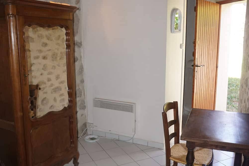Charmante maison traditionnelle ardéchoise in Saint-Fortunat-sur-Eyrieux, Privas (arrondissement)