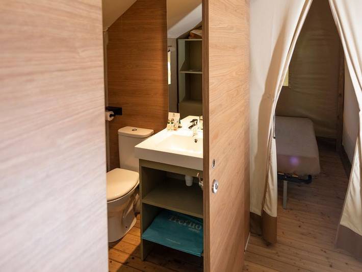 Camping d'Ibarron - Alojamiento 4 personas - Tienda de campaña Con instalaciones sanitarias in Saint-Pée-sur-Nivelle, Region de Bayona