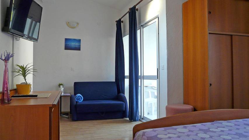 Studio für 3 Personen, mit Ausblick - 1