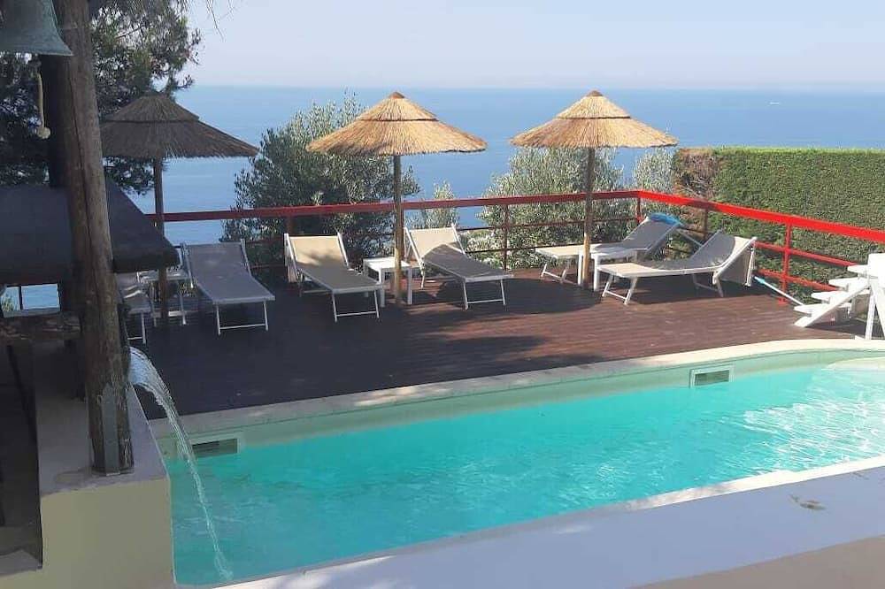 Splendid Villa mit privatem Pool und herrlichem Blick in Sperlonga, in der Nähe von Rom in Sperlonga, Latina Provinz