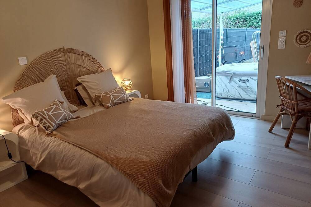 Villa with suite all comforts swimming pool and spa 10 min Nantes in Carquefou, Nantes und Umgebung
