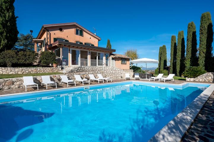 Villa per 10 persone, con giardino, con animali domestici nella Provincia di Roma