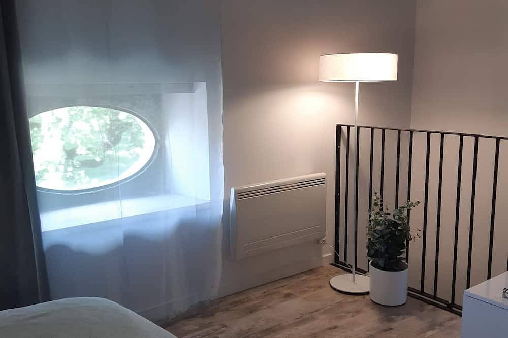 Entire apartment, The Gîte: The turret in Saint-Antonin-Noble-Val, Massif Central