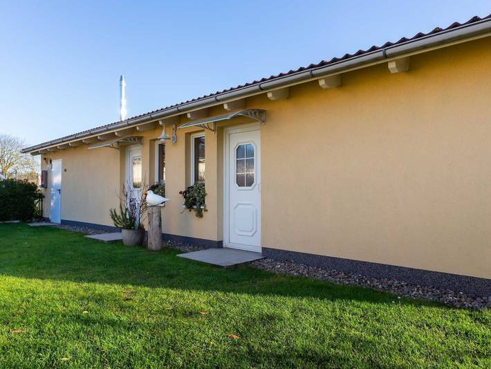 Ferienwohnung für 2 Personen, mit Terrasse in Parchtitz