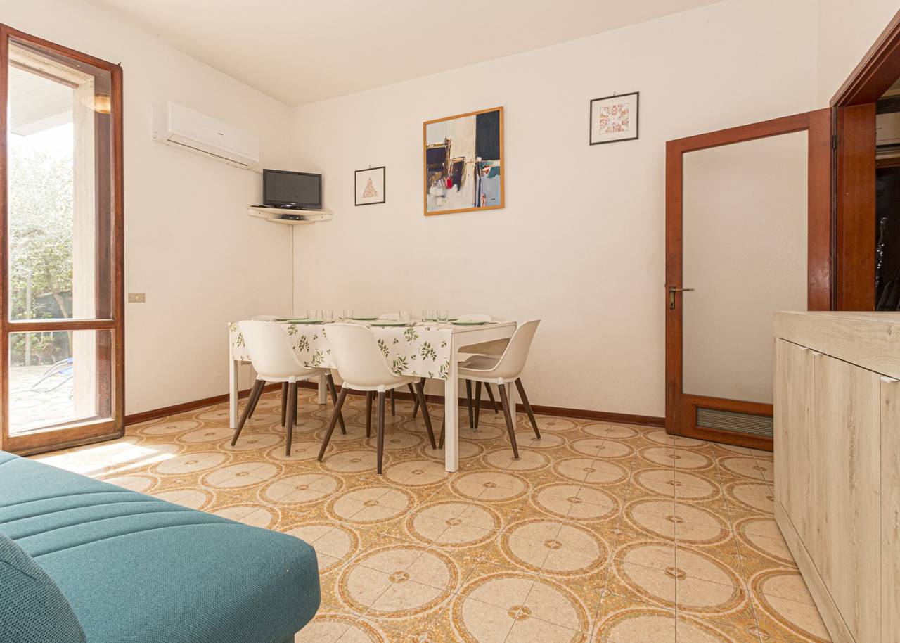 Ganze Ferienwohnung, Ferienwohnung für 8 Personen mit Garten in Spiaggia di Marina di Campo, Marina di Campo