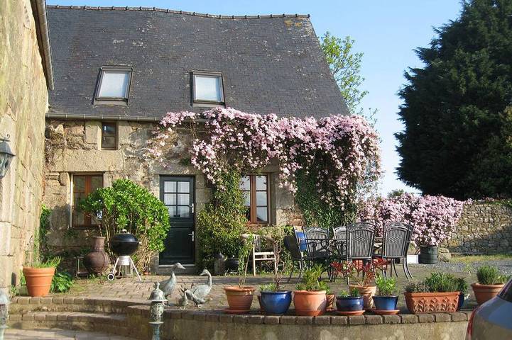 Gîte pour 4 personnes, avec terrasse et jardin - 1