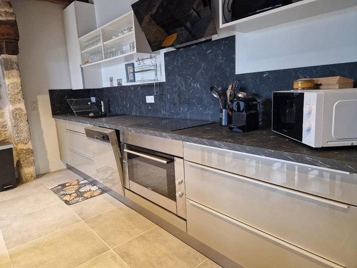 Location de vacances pour 5 personnes, avec terrasse et jardin à Saint-Amans-des-Cots - 3