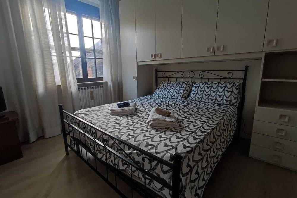 Grandma's house, just minutes from the motocross tracks Dorno and Ottobiano in Gambolò, Pavia Province