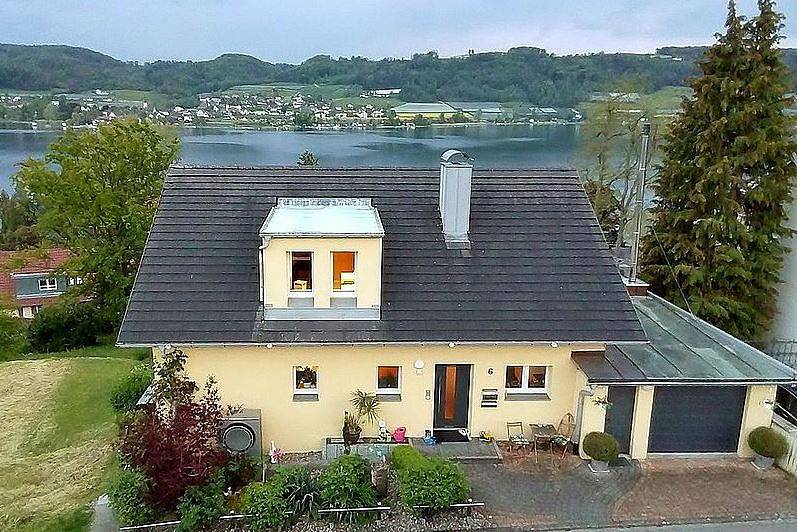 Ganze Ferienwohnung, Fewo Kattenhorn - Alexander Braun - Neuwertige Ferienwohnung mit traumhaftem Seeblick in Öhningen, Untersee