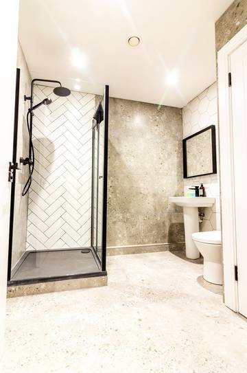 Vacation Rental for 5 Guests in Dublin, County Dublin, Picture 3