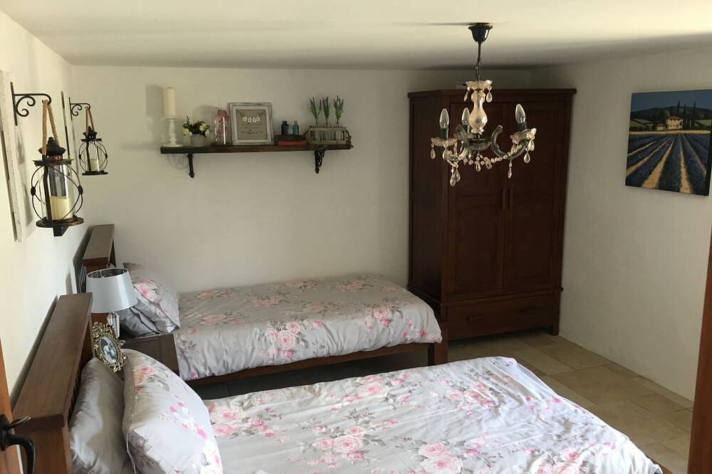 Grange de luxe, proche mer, plages, parcs aquatiques et forêt. Tout à fait relaxant in Le Bernard, Vendée