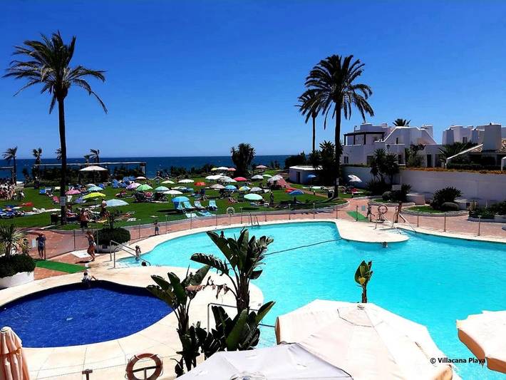 Casa de vacaciones para 4 personas, con Balcón y Terraza además de Jardín y Piscina para niños en Estepona