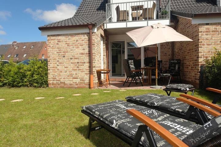 Hütte für 3 Personen, mit Terrasse und Garten in Norddeich