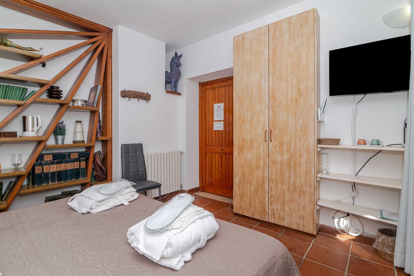 Camera 'La Chicca Di Francesca- Camera 2' con terrazza privata, Wi-Fi e aria condizionata in Santa Teresa di Gallura, Santa Teresa Gallura