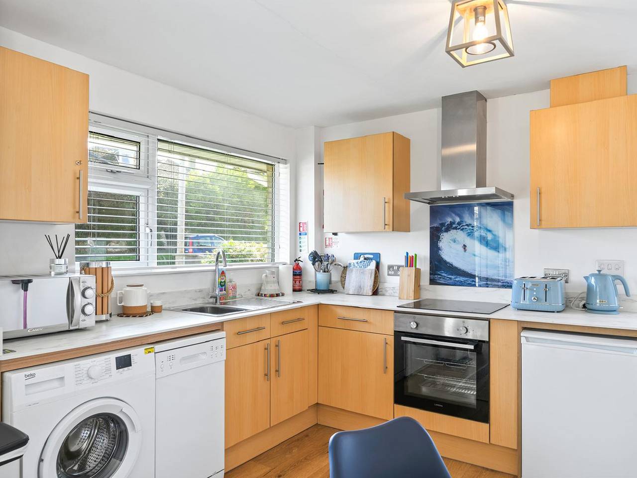 Liwus in Porth, Newquay