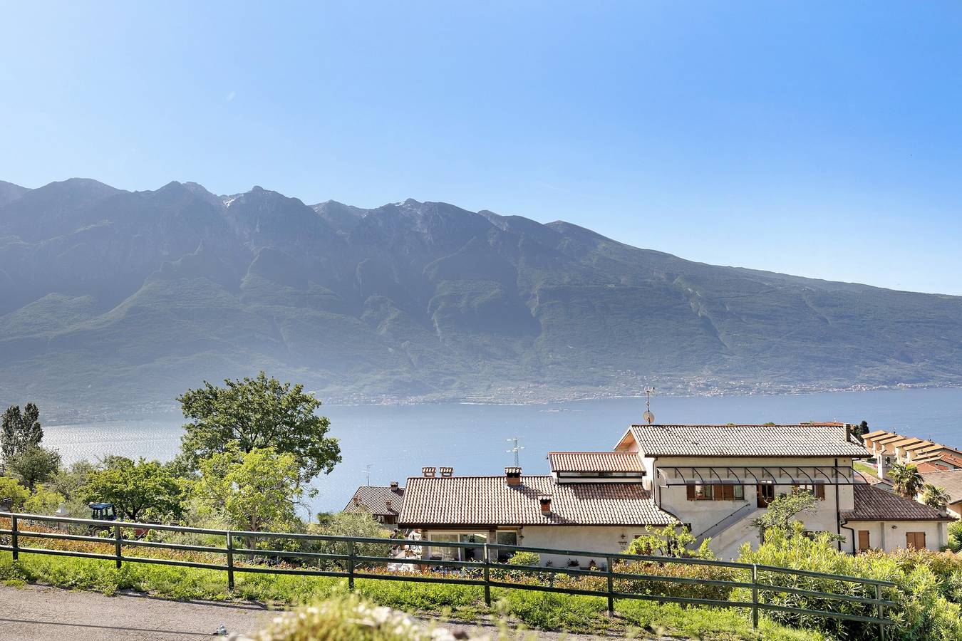 Ganze Wohnung, Ferienwohnung "Casa Lucy" mit Seeblick, Gemeinschaftspool und Wlan in Pregasio, Tremosine