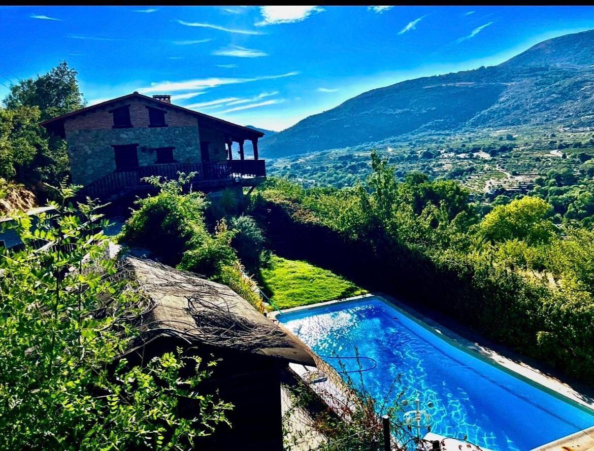 Seven-Bedroom House in Casas del Castañar, Valle del Jerte