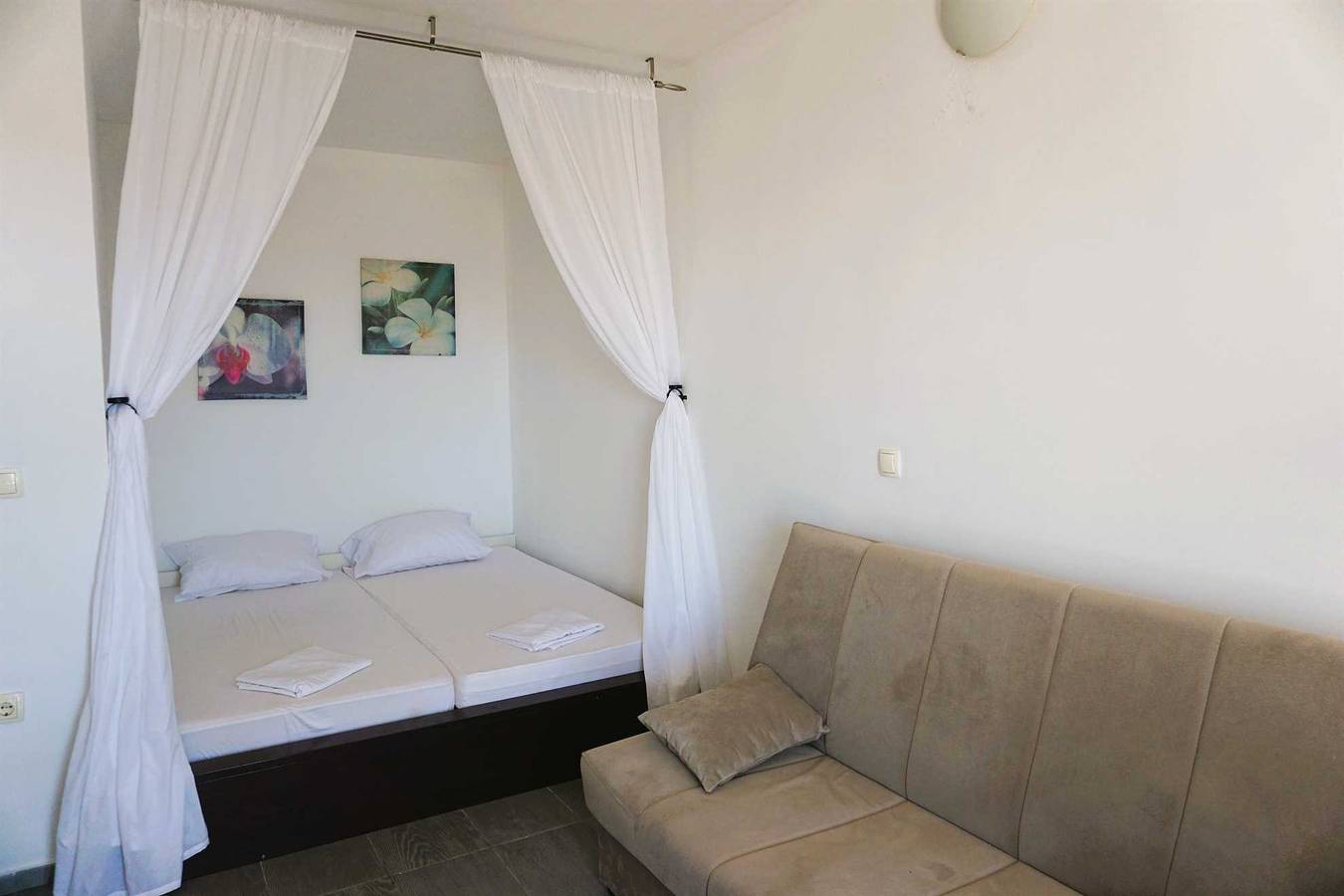 Ganze Wohnung, A6 Studio Apartment Una für 2+2 Gäste, Privlaka in Privlaka, Zadar