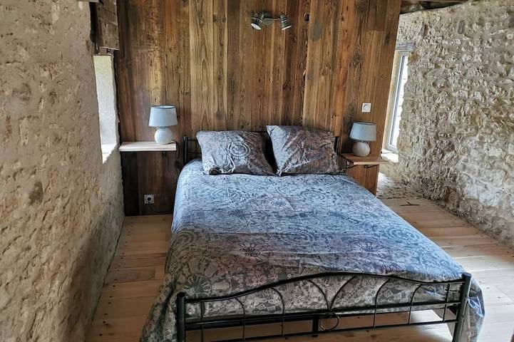 Location de vacances pour 3 personnes, avec terrasse et jardin à Paulin - 2