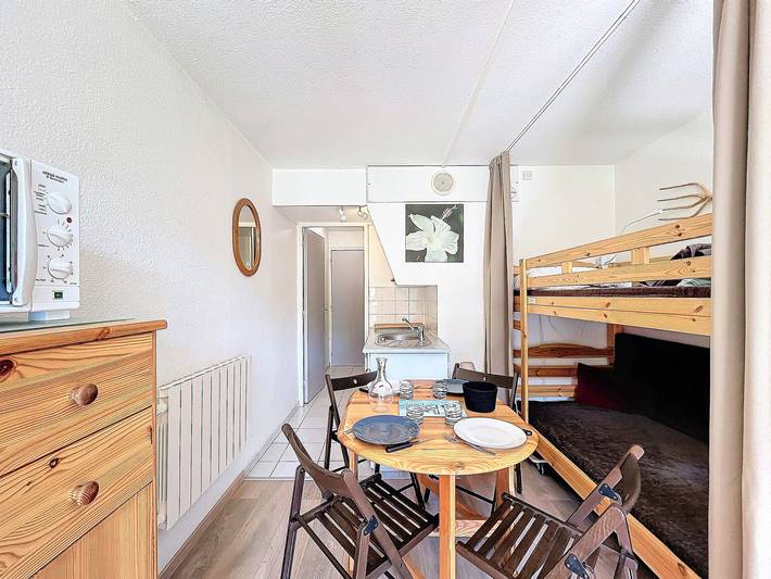 Chalet pour 4 personnes, avec Balcon et Piscine dans Le Corbier - 4
