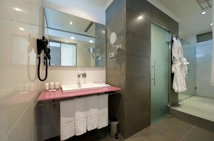 Chalet para 10 personas, con jacuzzi además de jardín y sauna en Provincia de Alicante - 4